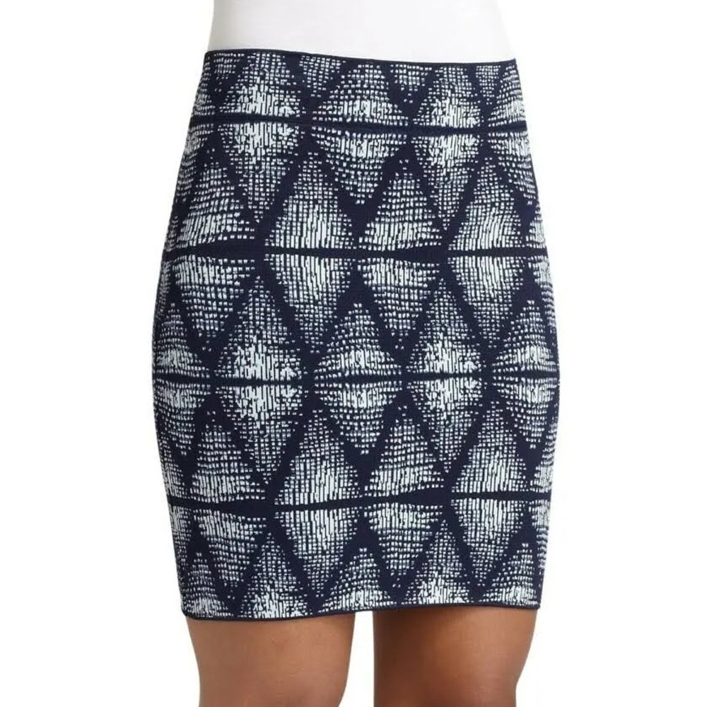 BCBGMAXAZRIA Simone Aztec Pront Bandage Mini Skirt Size Small